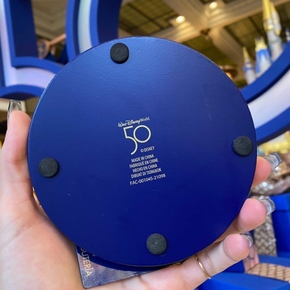 Mickey & Minnie Mouse Trinket Tray - Walt Disney World 50th Anniversary - Picture 10 of 13